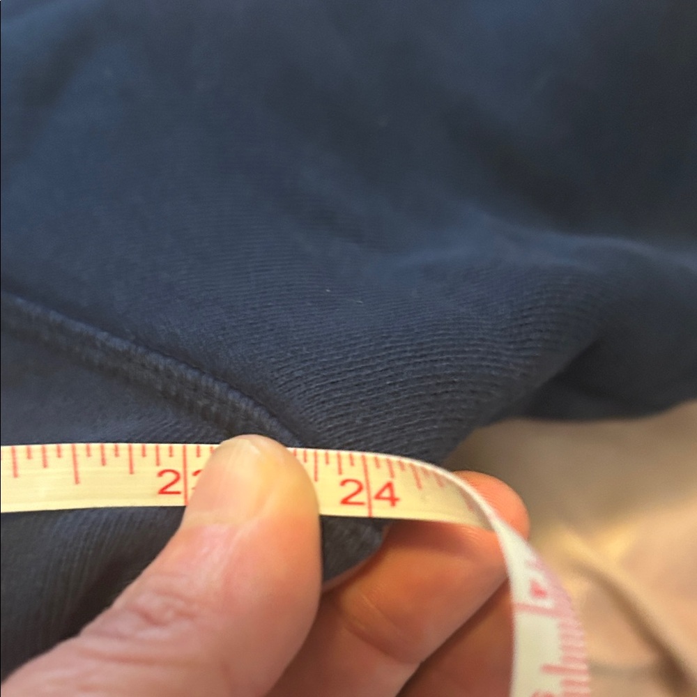 Vineyard Vines Classic Blue Crewneck - Picture 6 of 9